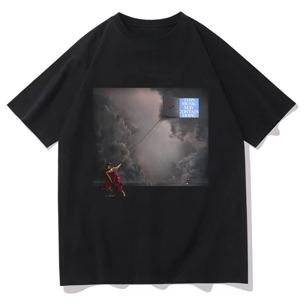 Summer Rays Clothing - Camiseta RAYE com Estampa da Capa